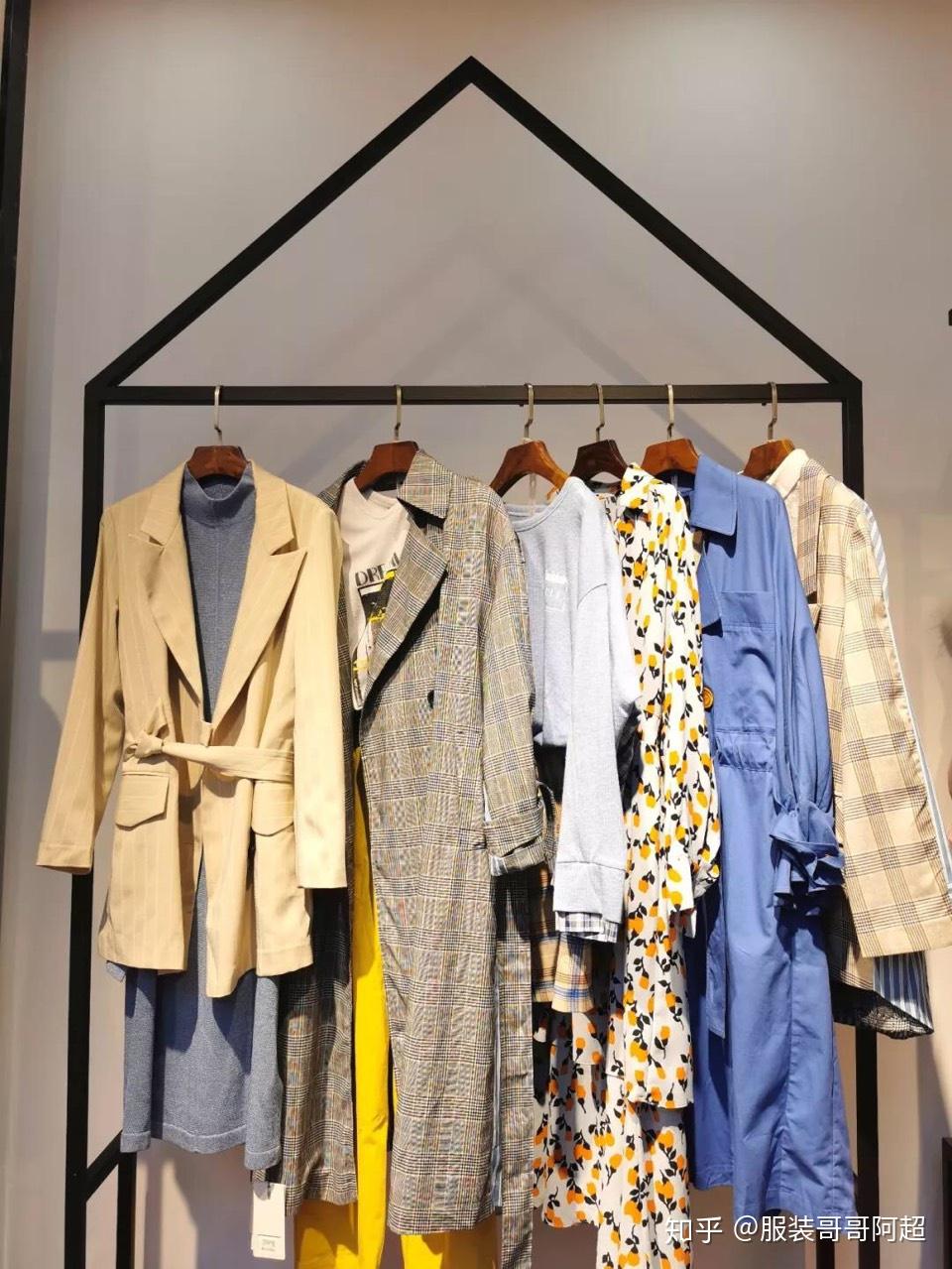 服裝拿貨口語怎么說？最全的服裝批發(fā)市場進貨行話與鞋帽批發(fā)指南